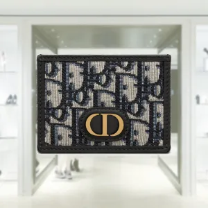 30 MONTAIGNE CARD HOLDER