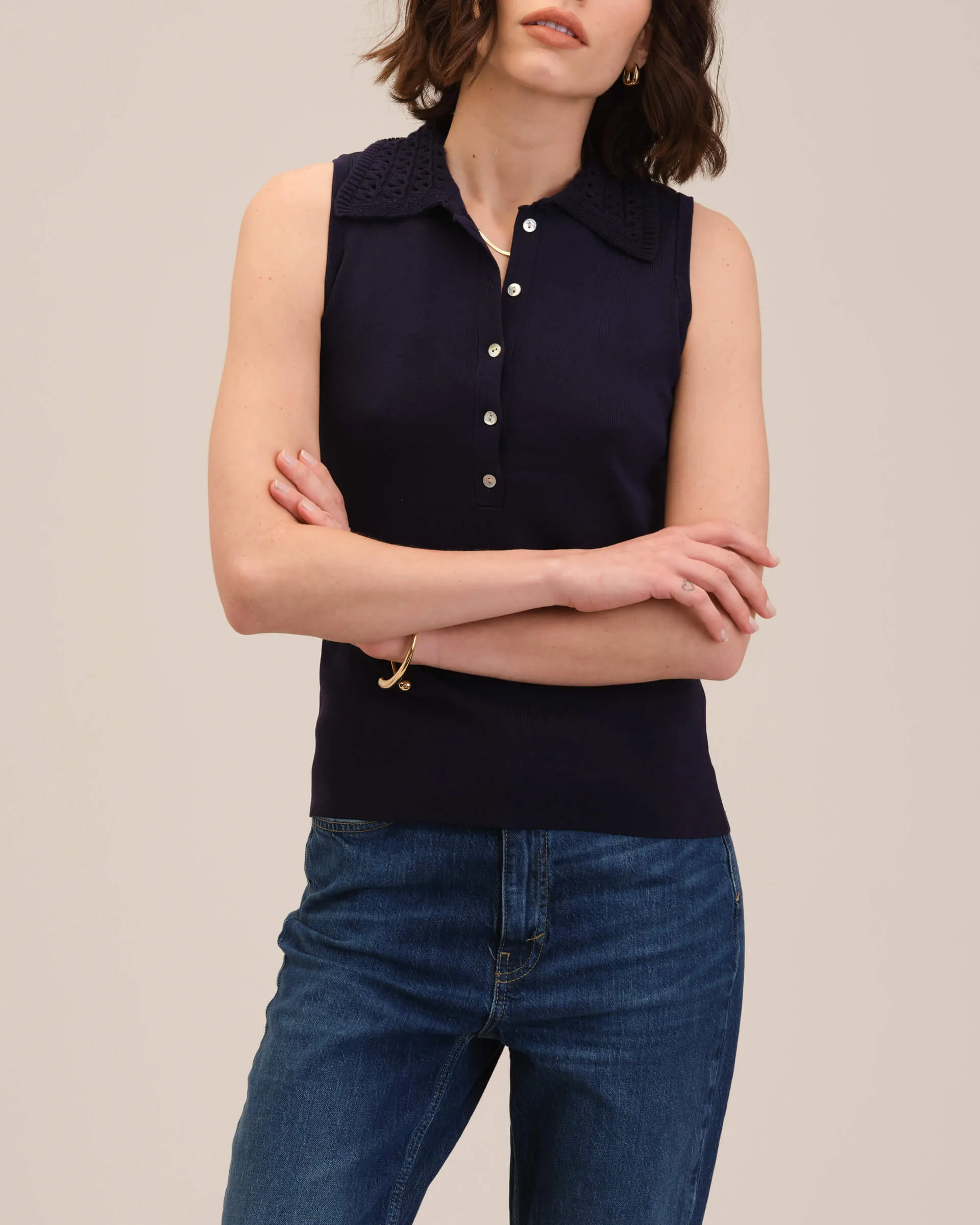 Crochet Collar Sleeveless Sweater Polo