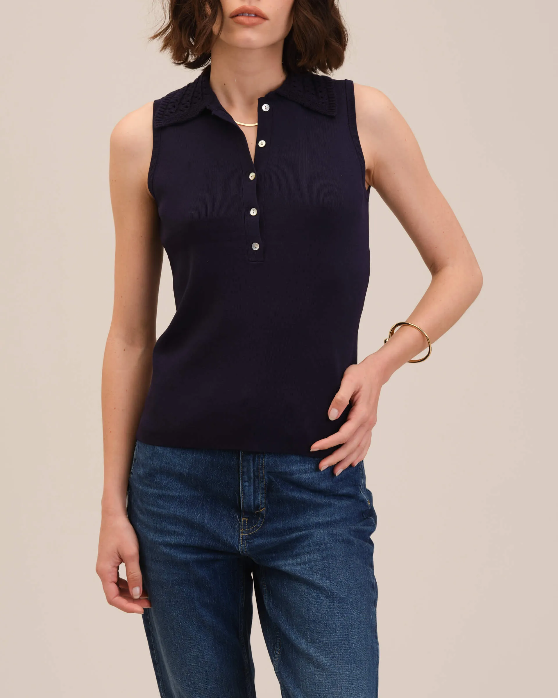 Crochet Collar Sleeveless Sweater Polo