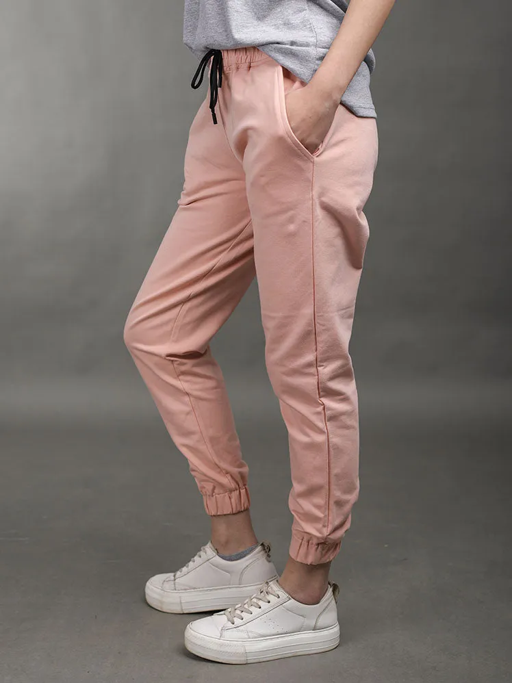 Slim fit -Blush sweatpants.