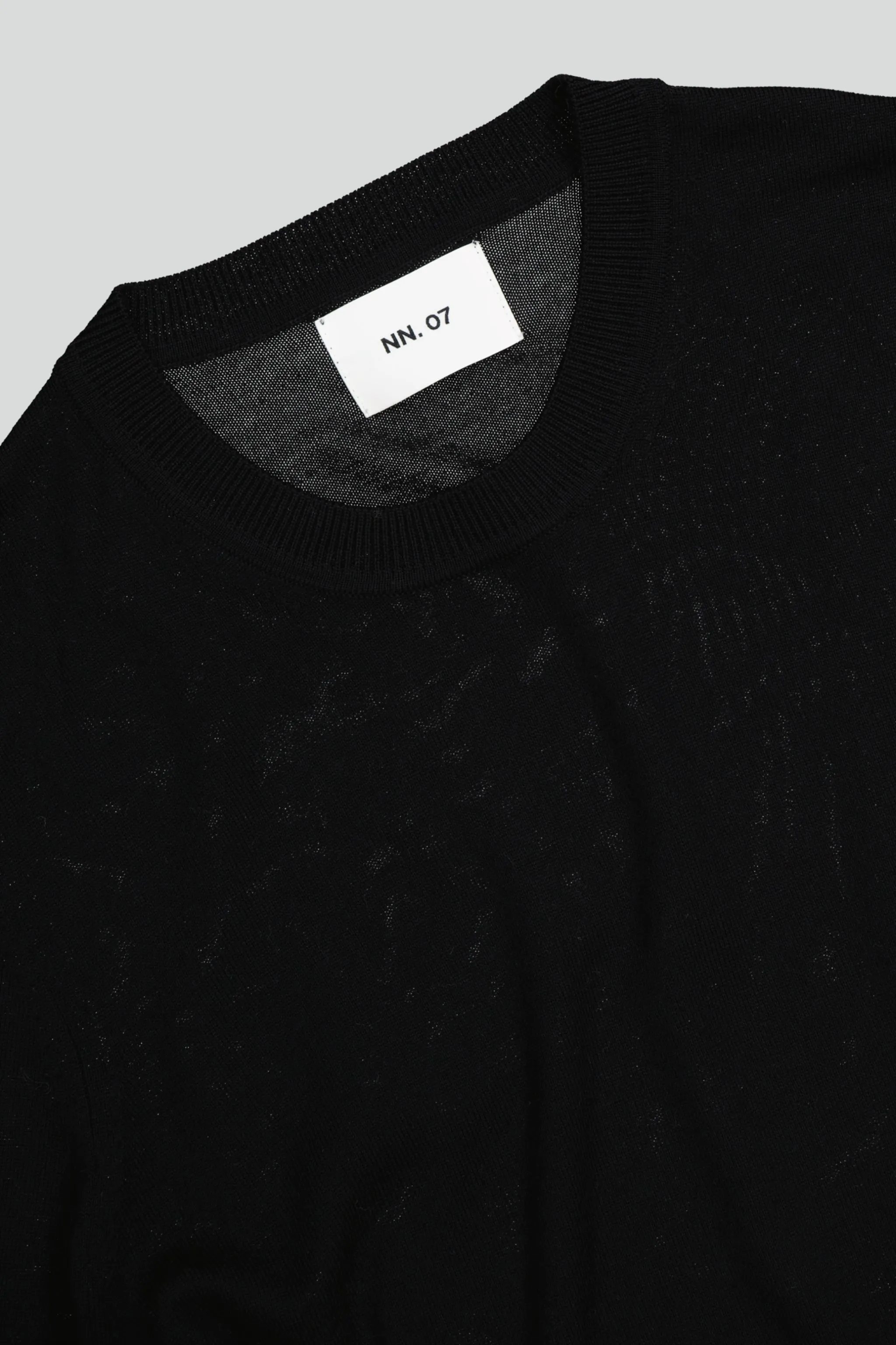 Ted Lightweight Sweater - Black | NN.07